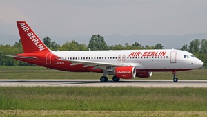 Photo of D-ALTK - Airbus A320-214 operated by Air Berlin