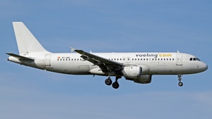 Photo of EC-GRG - Airbus A320-211 operated by Vueling