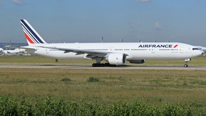 Photo of F-GSQR - Boeing 777-328(ER) operated by Air France