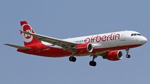 Photo of D-ABFU - Airbus A320-214 operated by Air Berlin