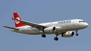 Photo of TC-JPK - Airbus A320-232 operated by Turkish Airlines