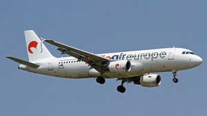 Photo of EI-LIS - Airbus A320-214 operated by Belle Air Europe