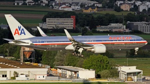 Photo of N39365 - Boeing 767-323(ER) operated by American Airlines