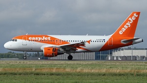 Photo of G-EZFD - Airbus A319-111 operated by easyJet