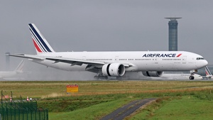 Photo of F-GZNF - Boeing 777-328(ER) operated by Air France