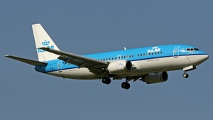Photo of PH-BTH - Boeing 737-306 operated by KLM Royal Dutch Airlines
