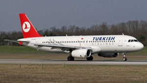 Photo of TC-JPL - Airbus A320-232 operated by Turkish Airlines