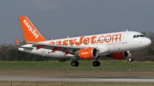 Photo of G-EZAJ - Airbus A319-111 operated by easyJet