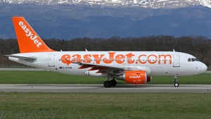 Photo of G-EZGB - Airbus A319-111 operated by easyJet