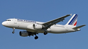 Photo of F-GKXD - Airbus A320-214 operated by Air France