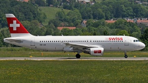 Photo of HB-IJB - Airbus A320-214 operated by Swiss International Air Lines