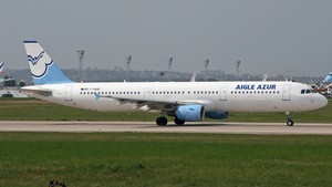 Photo of F-HBAB - Airbus A321-211 operated by Aigle Azur