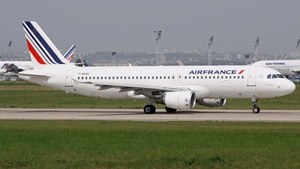 Photo of F-GKXG - Airbus A320-214 operated by Air France