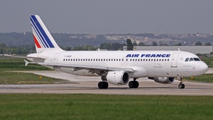Photo of F-GHQP - Airbus A320-211 operated by Air France