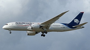 Photo of XA-AMR - Boeing 787-8 Dreamliner operated by Aeroméxico