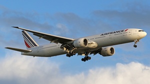 Photo of F-GSQC - Boeing 777-328(ER) operated by Air France