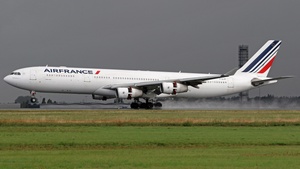 Photo of F-GLZP - Airbus A340-313 operated by Air France