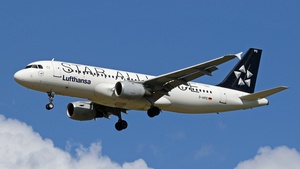 Photo of D-AIPD - Airbus A320-211 operated by Lufthansa