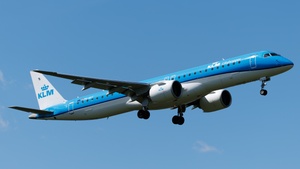 Photo of PH-NXT - Embraer ERJ-195-E2 operated by KLM Cityhopper