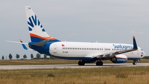 Photo of TC-SNZ - Boeing 737-86N operated by SunExpress