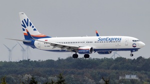 Photo of TC-SRG - Boeing 737-8JP operated by SunExpress