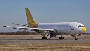 Photo of EI-LDE - Airbus A300F4-605R operated by ASL Airlines Ireland