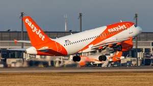 Photo of OE-LQD - Airbus A319-111 operated by easyJet Europe
