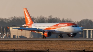 Photo of OE-IDO - Airbus A320-214 operated by easyJet Europe
