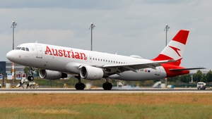 Photo of OE-LBT - Airbus A320-214 operated by Austrian Airlines