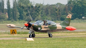 Photo of D-ENIC - SIAI-Marchetti SF.260 operated by Formation Team Niebergall