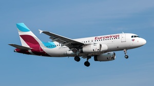 Photo of D-AGWA - Airbus A319-132 operated by Eurowings