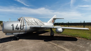 140 - Mikoyan-Gurevich MiG-15UTI-P Midget