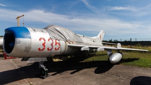 335 - Mikoyan-Gurevich MiG-19PM Farmer-D