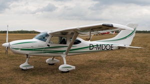 Photo of D-MDOE - TL Ultralight TL-3000 Sirius operated by Fliegerclub Böhlen