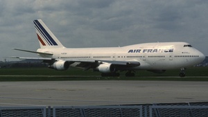 Photo with serial 22515 - Boeing 747-2B3B(M)(SUD)