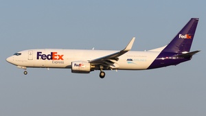 OE-IWD - Boeing 737-8AS(BCF)