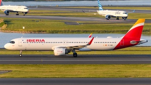 Photo of EC-ONR - Airbus A321-253NY operated by Iberia