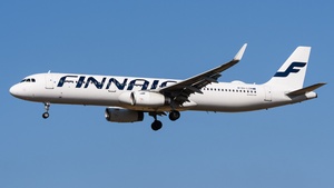Photo of OH-LZM - Airbus A321-231 operated by Finnair