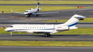Photo of N595MP - Bombardier Global 6000 operated by Solairus Aviation