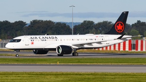 Photo of C-GUPL - Airbus A220-300 operated by Air Canada
