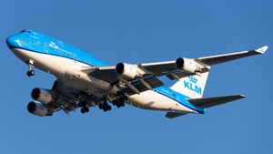 Photo of PH-BFT - Boeing 747-406(M) operated by KLM Royal Dutch Airlines