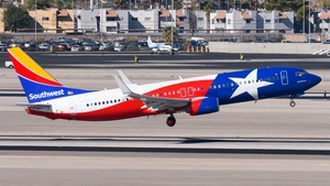 Photo of N8660A - Boeing 737-8H4 operated by Southwest Airlines