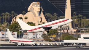Photo of N869HH - Boeing 737-66N operated by AECOM