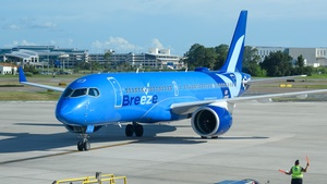 Photo of N211BZ - Airbus A220-300 operated by Breeze Airways