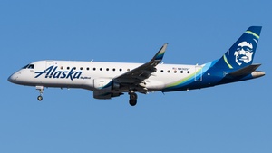 Photo of N430SY - Embraer ERJ-175LR operated by Alaska Airlines (opb Skywest Airlines)