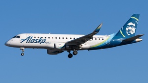 Photo of N178SY - Embraer ERJ-175LR operated by Alaska Airlines (opb Skywest Airlines)