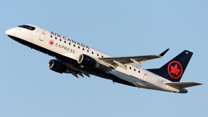 Photo of C-FEKJ - Embraer ERJ-175SU operated by Air Canada Express (opb Sky Regional Airlines)