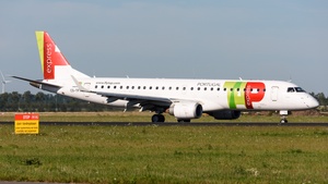Photo of CS-TPT - Embraer ERJ-190LR operated by TAP Express (opb Portugália Airlines)