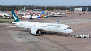 Photo of B-LRI - Airbus A350-941 operated by Cathay Pacific Airways