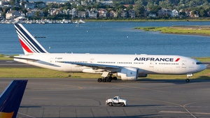Photo of F-GSPF - Boeing 777-228(ER) operated by Air France